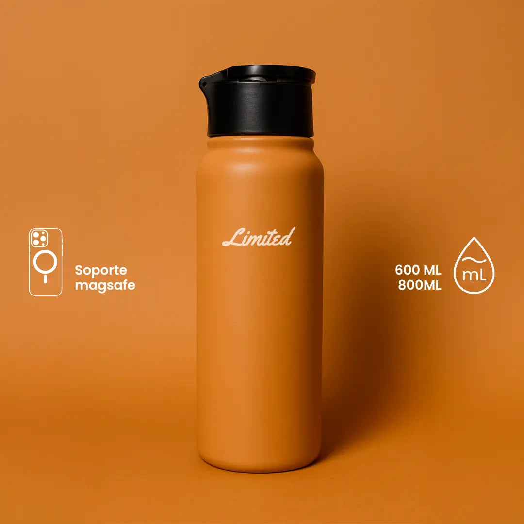 Botella MagSafe LIMITED con sistema magnético para llevar el celular adherido, diseño ergonómico, capacidad de 600ml, doble pared térmica y color mate elegante.